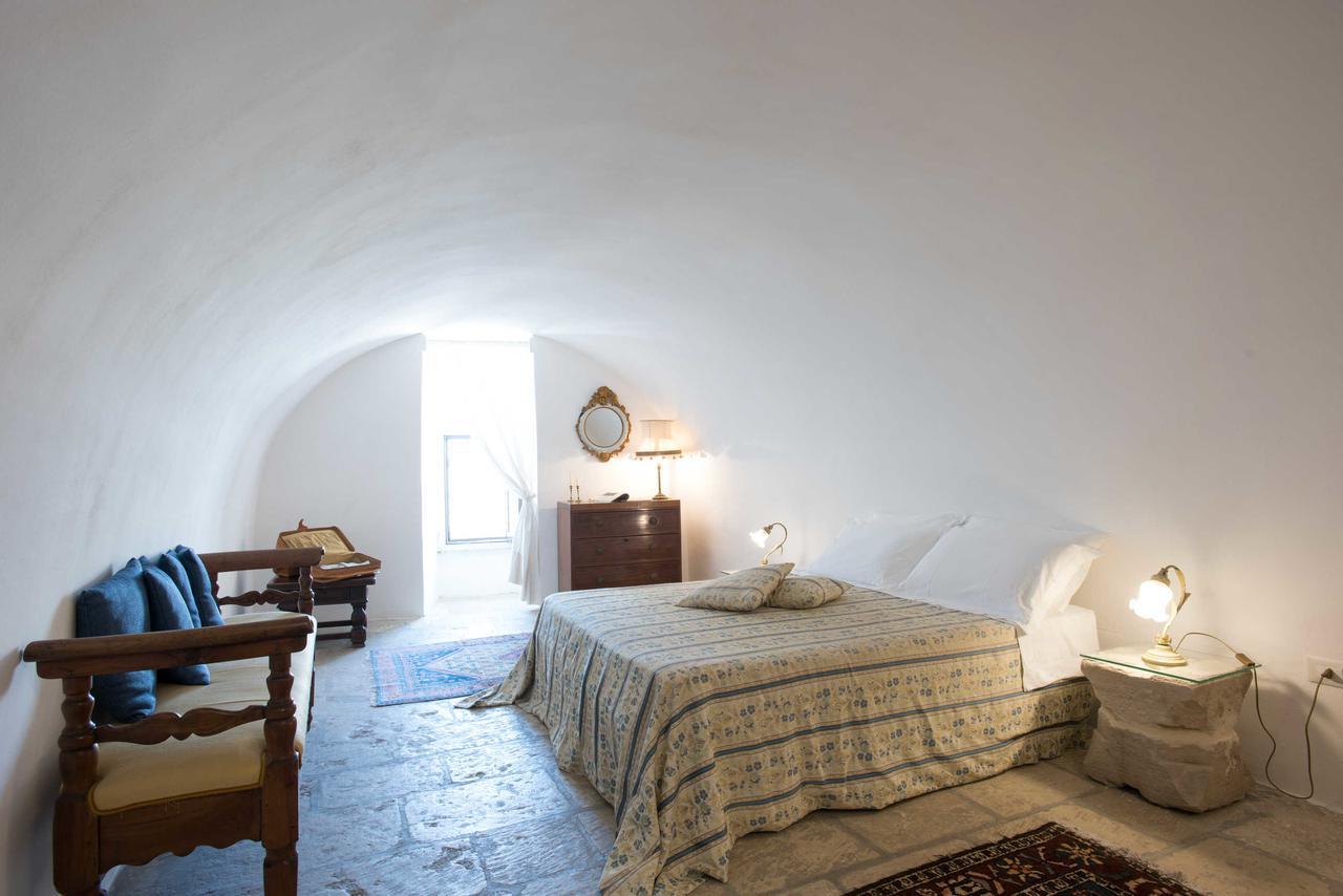 Castello Di Casamassella Bed and Breakfast Εξωτερικό φωτογραφία