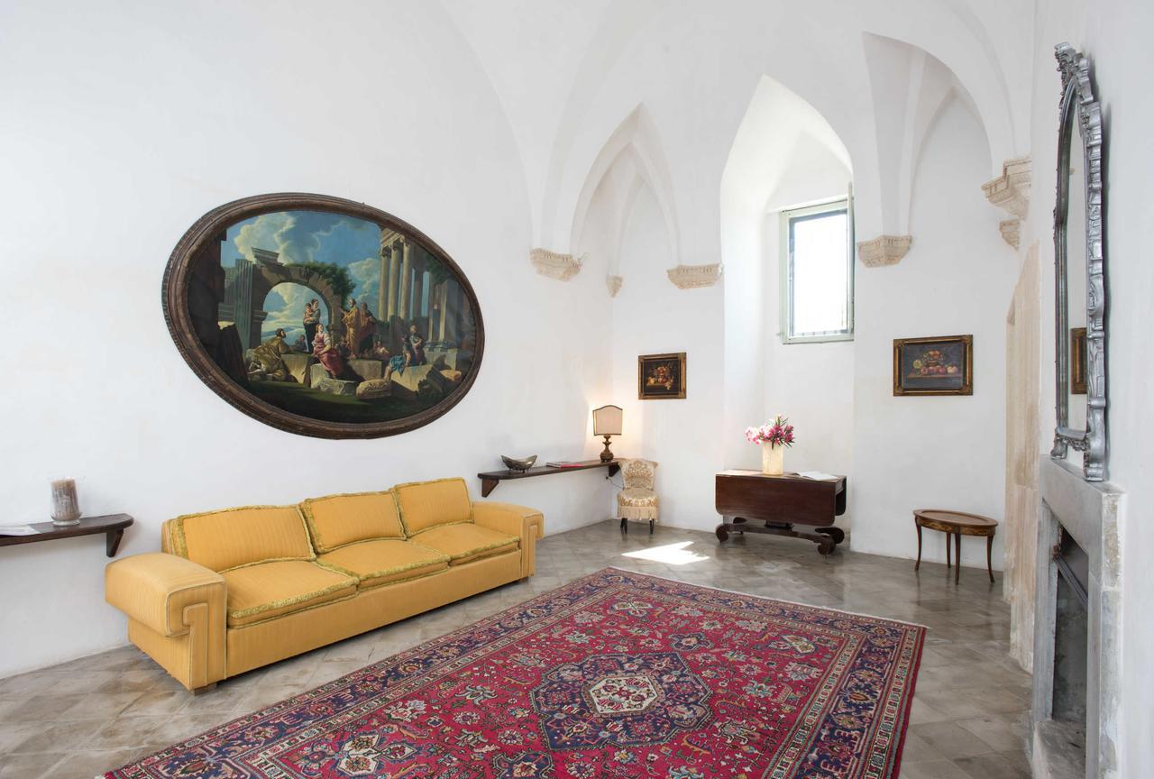 Castello Di Casamassella Bed and Breakfast Εξωτερικό φωτογραφία