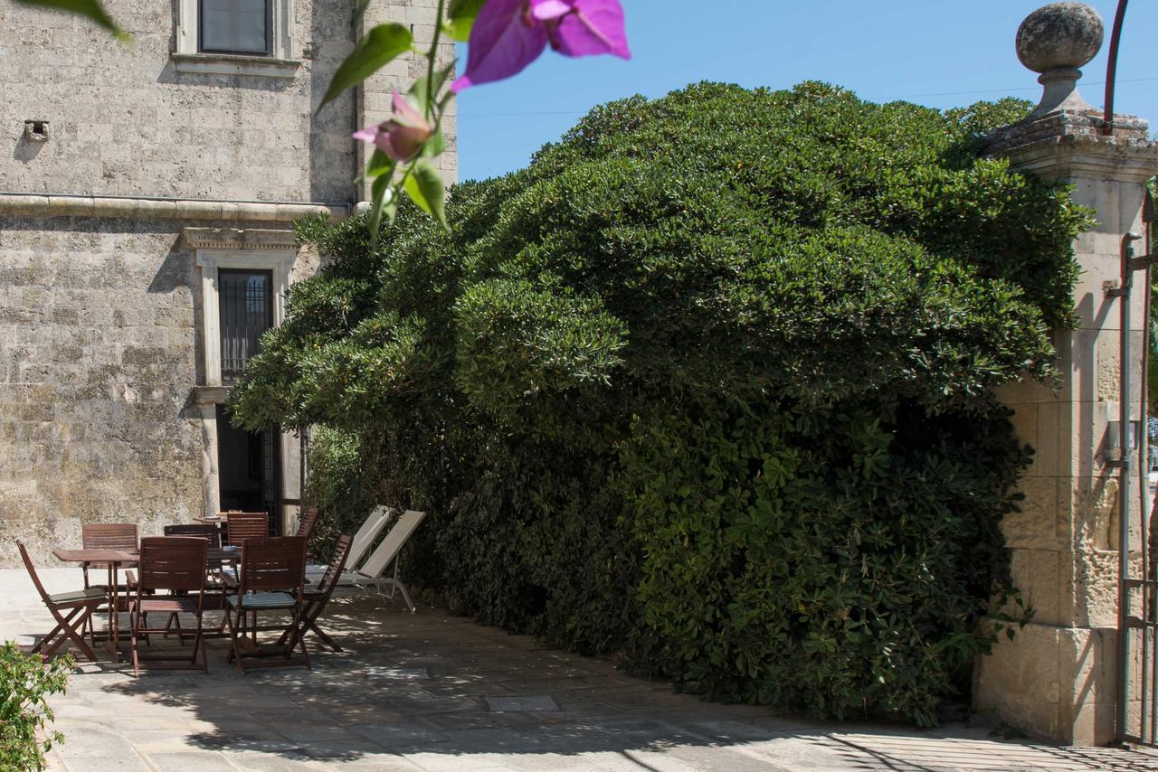 Castello Di Casamassella Bed and Breakfast Εξωτερικό φωτογραφία