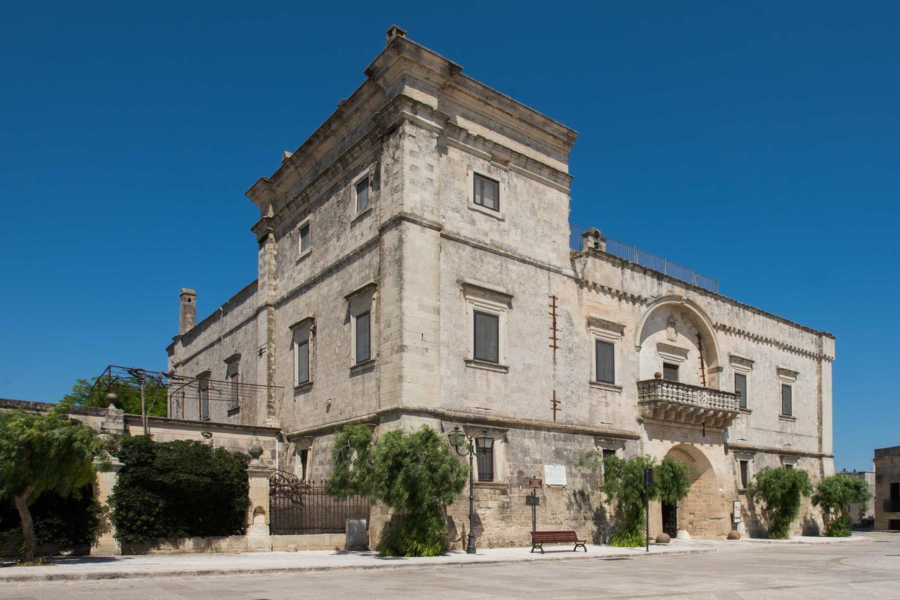 Castello Di Casamassella Bed and Breakfast Δωμάτιο φωτογραφία