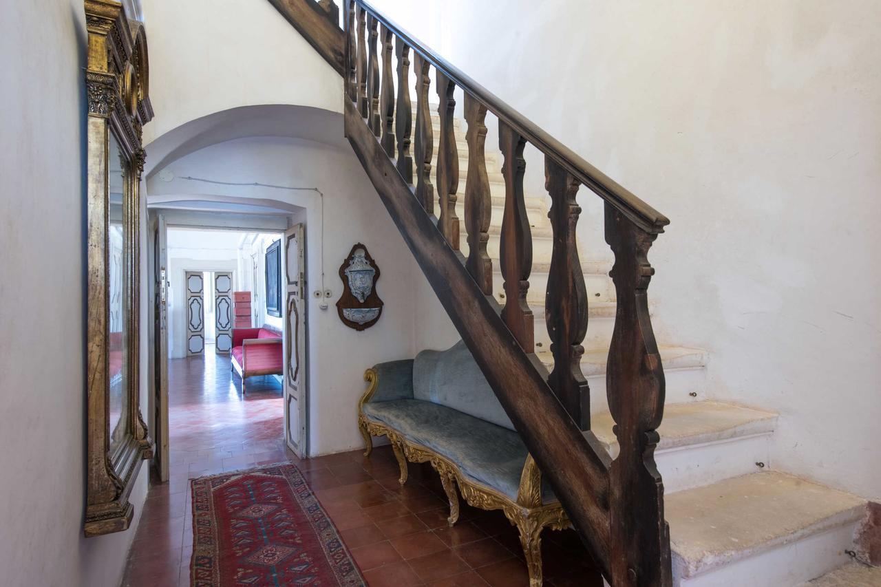 Castello Di Casamassella Bed and Breakfast Δωμάτιο φωτογραφία